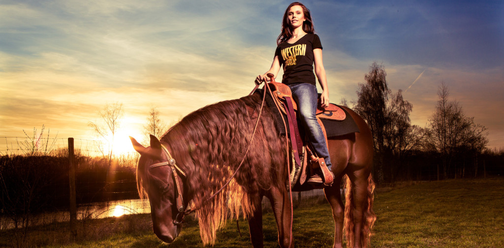 Nur noch wenige WESTERN HORSE-Shirts in den Größen XS und L!!!